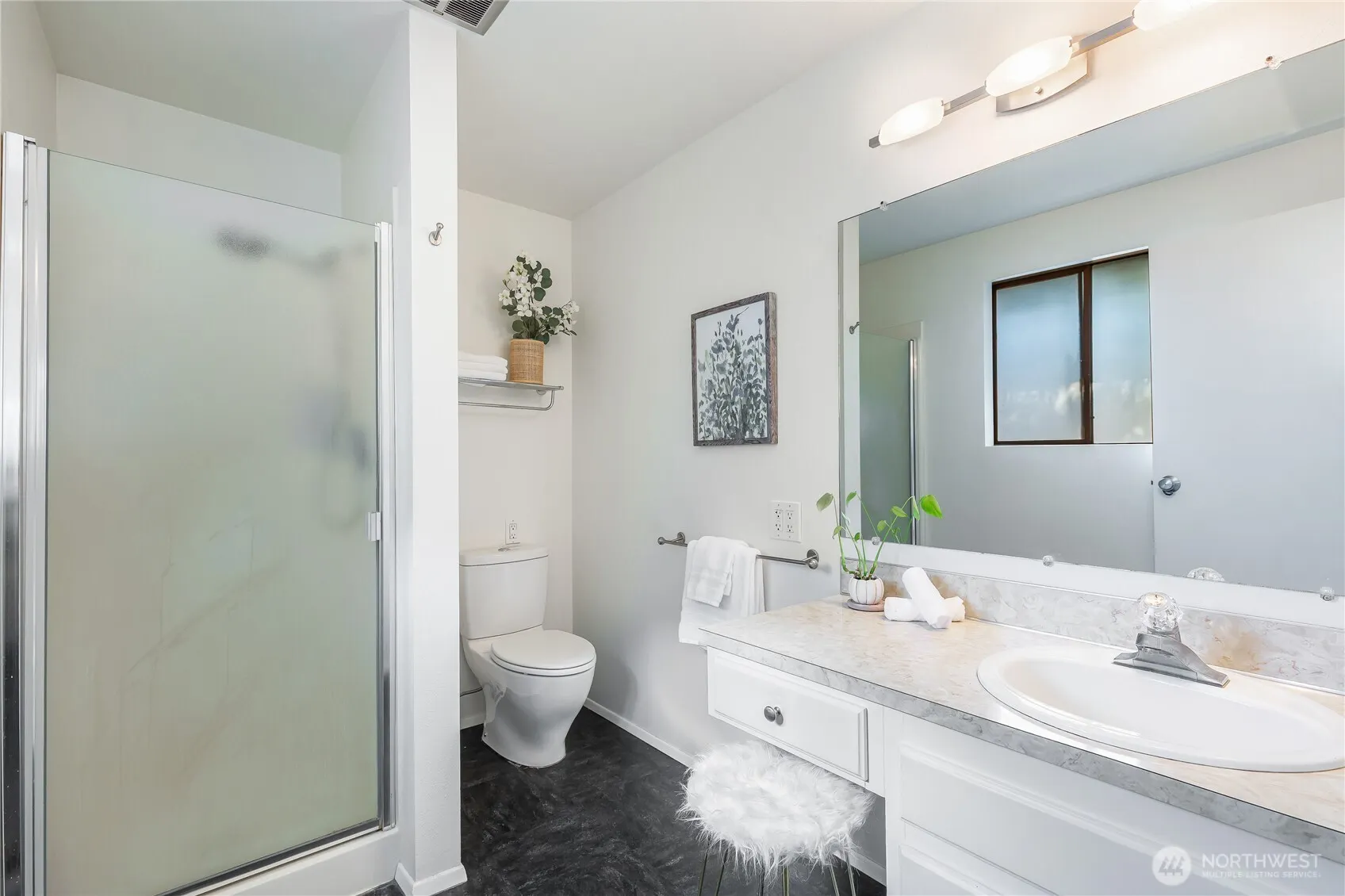 2604 12th Avenue W, Seattle, WA 98119