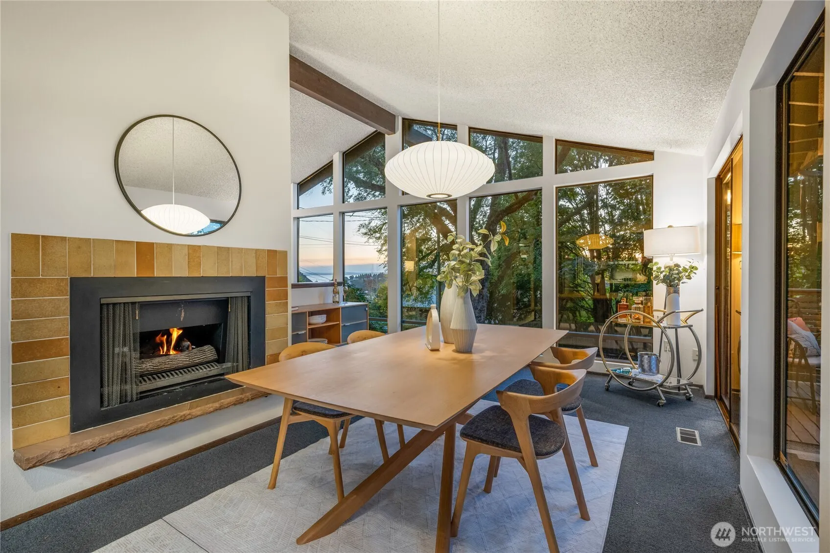 2604 12th Avenue W, Seattle, WA 98119