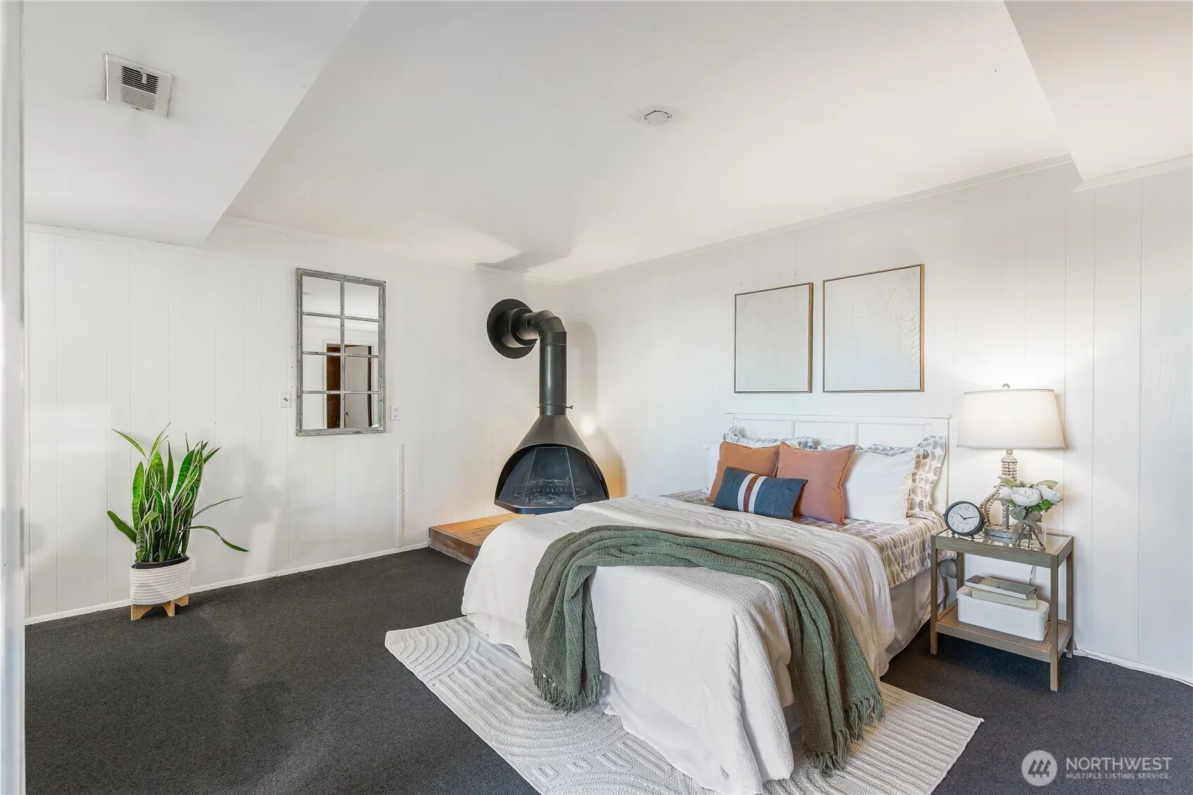 2604 12th Avenue W, Seattle, WA 98119