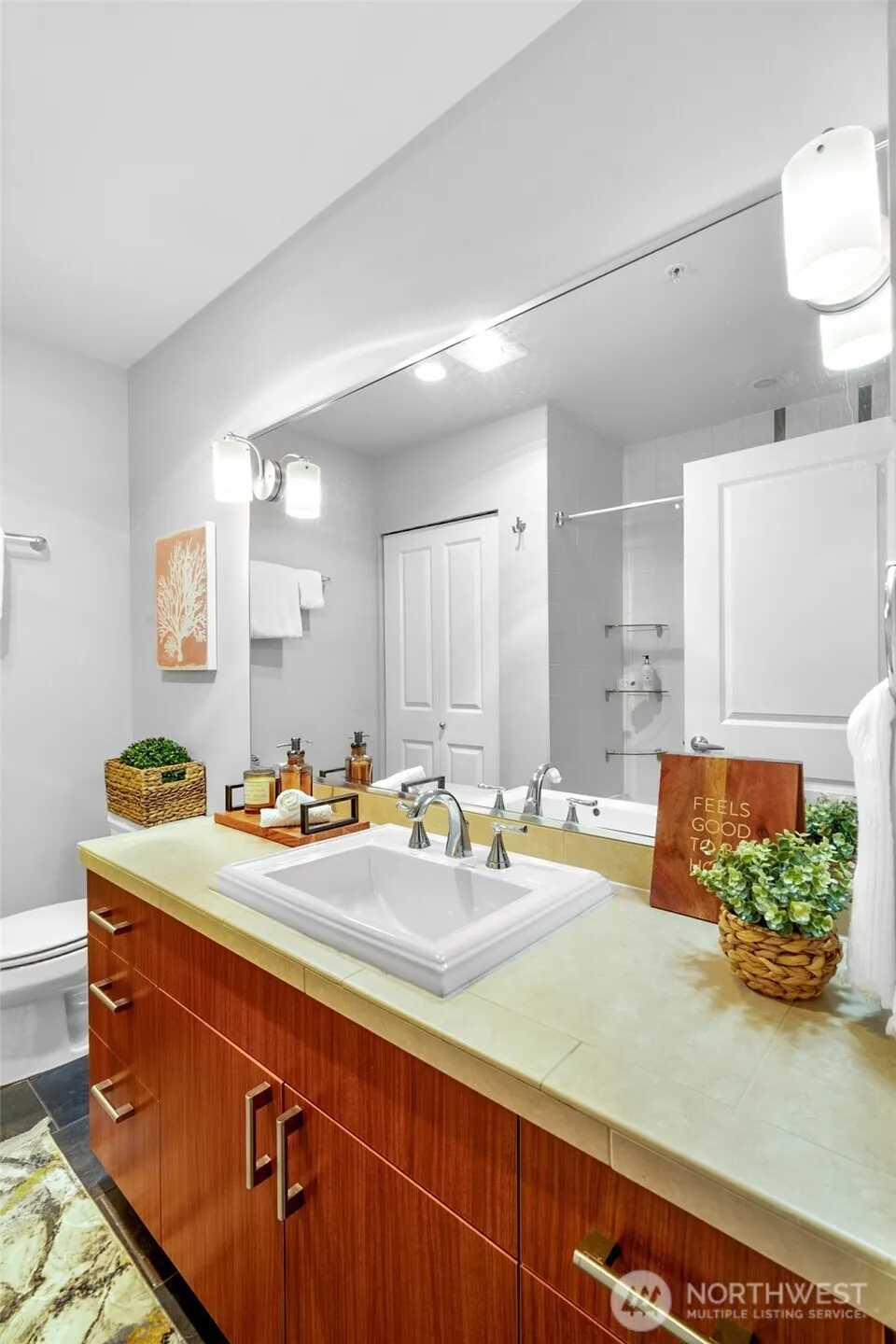5615 24th Avenue NW #24, Seattle, WA 98107