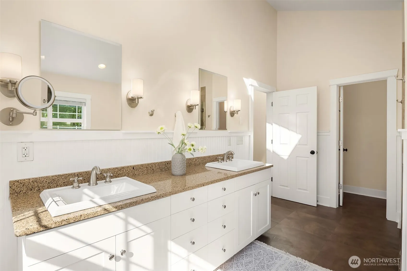 1016 NE 95th Street , Seattle, WA 98115