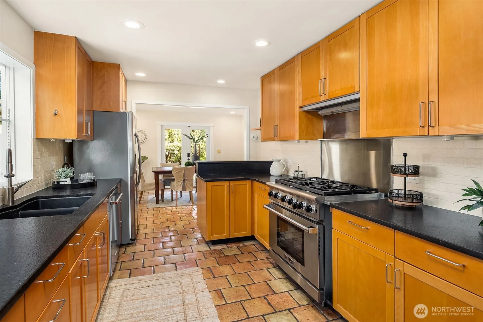1016 NE 95th Street , Seattle, WA 98115