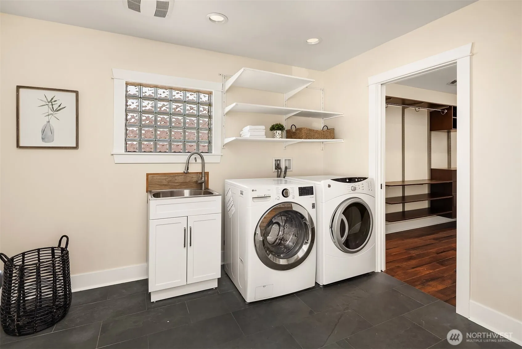 1016 NE 95th Street , Seattle, WA 98115