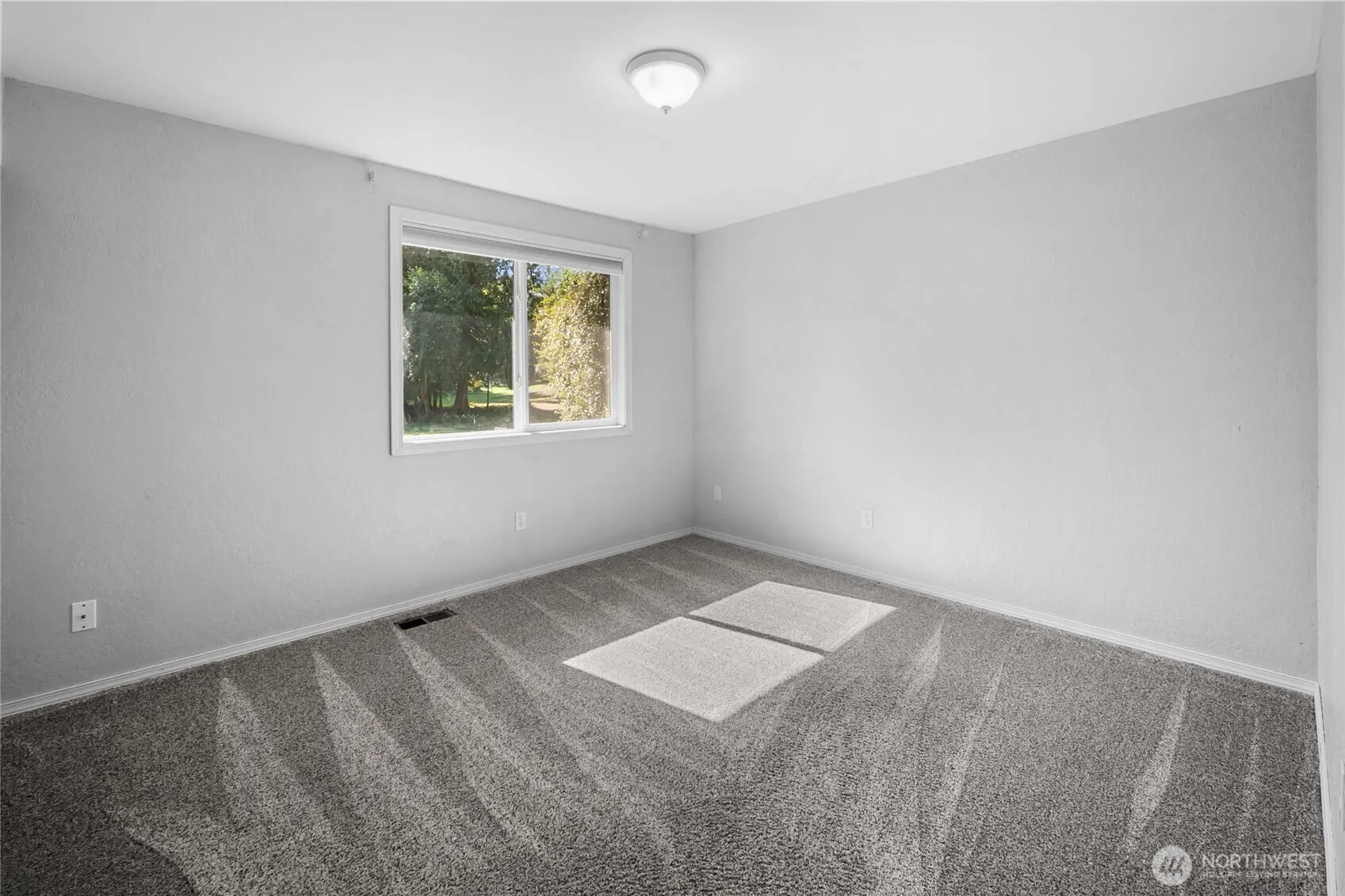 18610 NE 157th Place , Woodinville, WA 98072