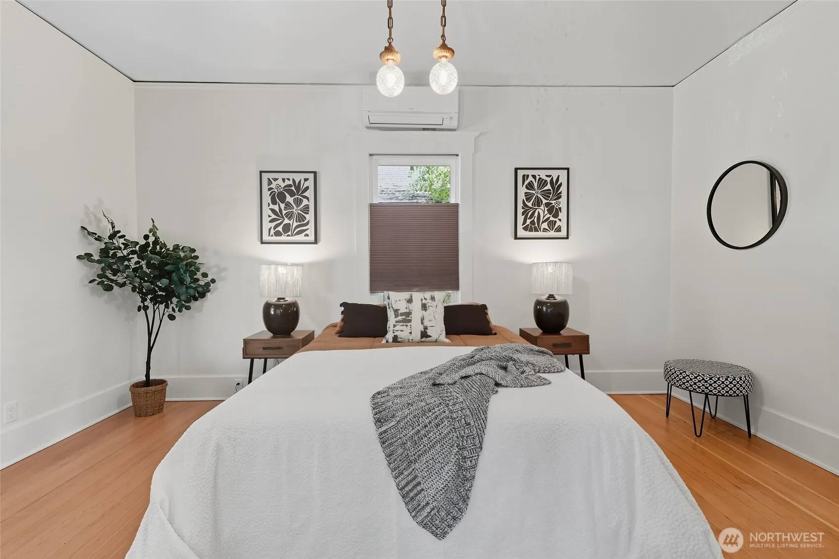 2109 N 54th Street , Seattle, WA 98103