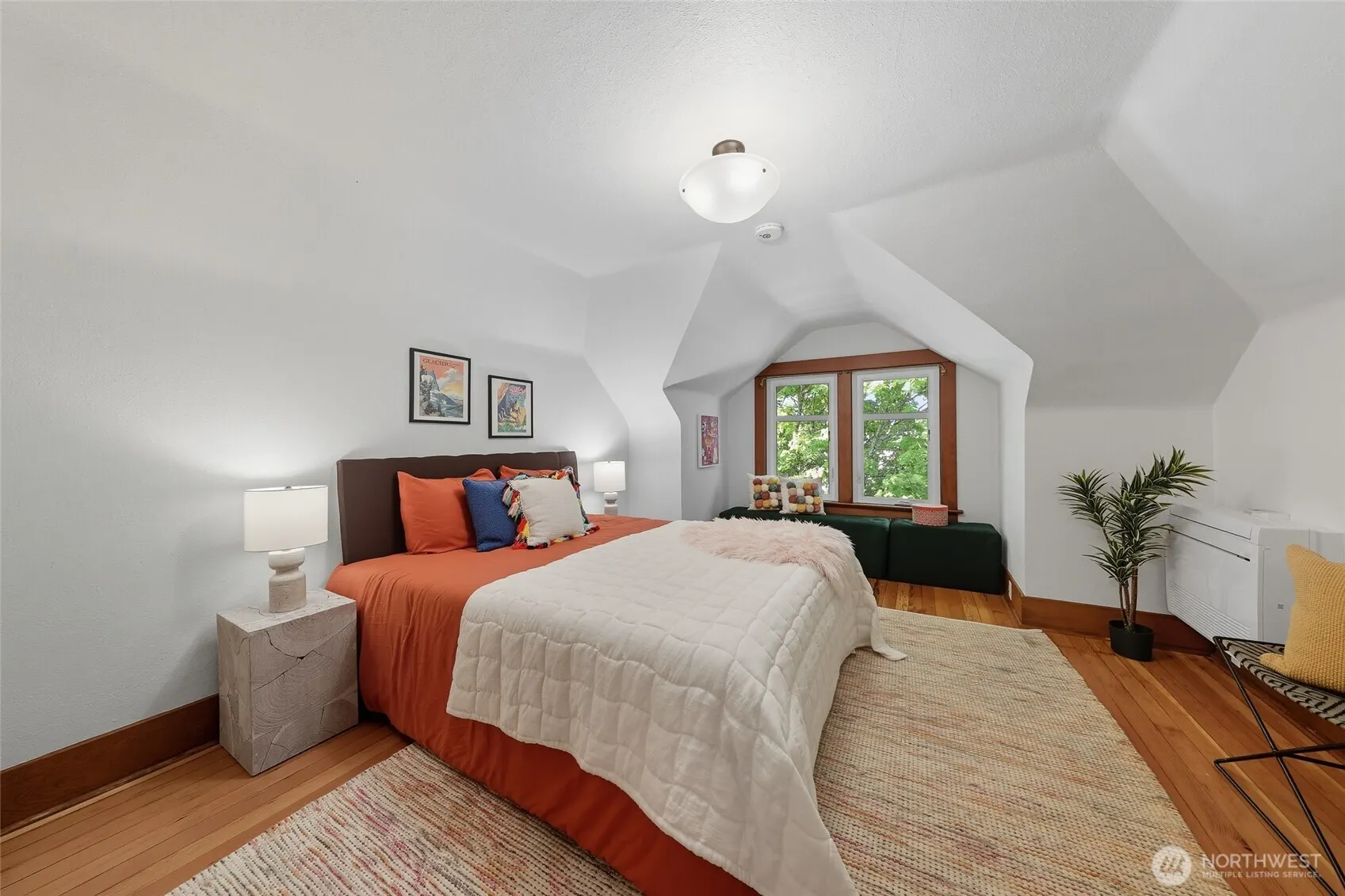 2109 N 54th Street , Seattle, WA 98103