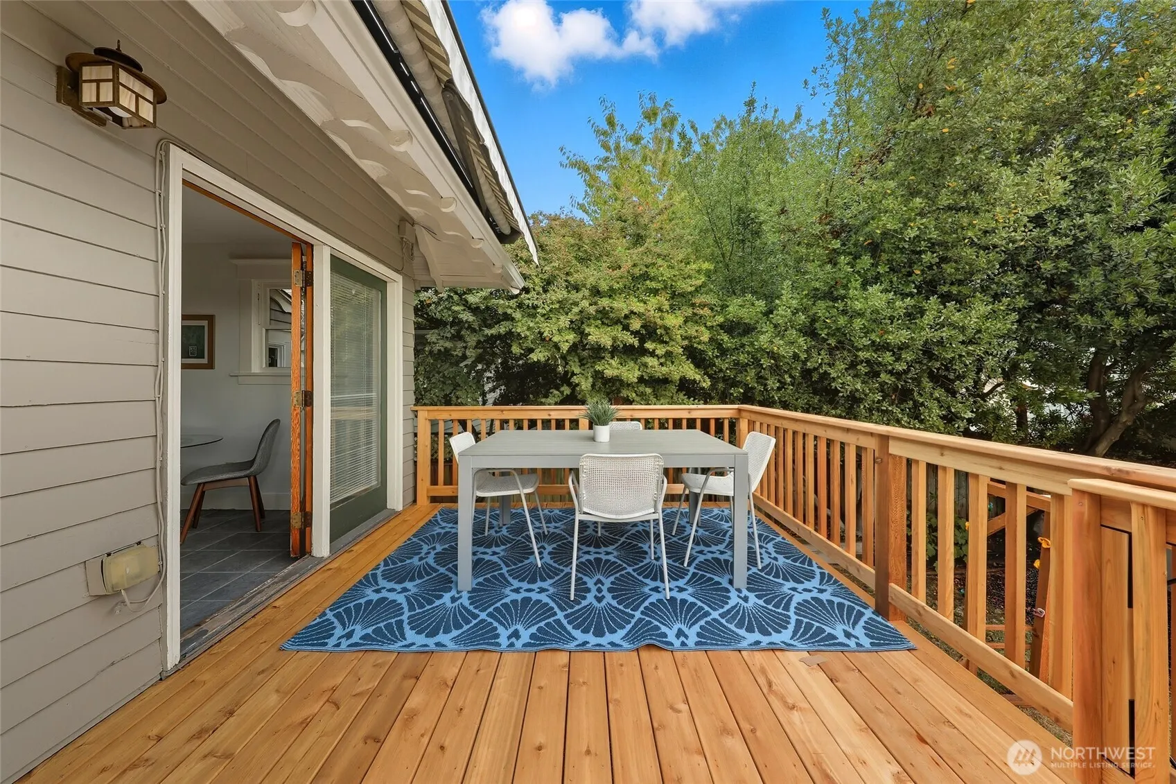 2109 N 54th Street , Seattle, WA 98103