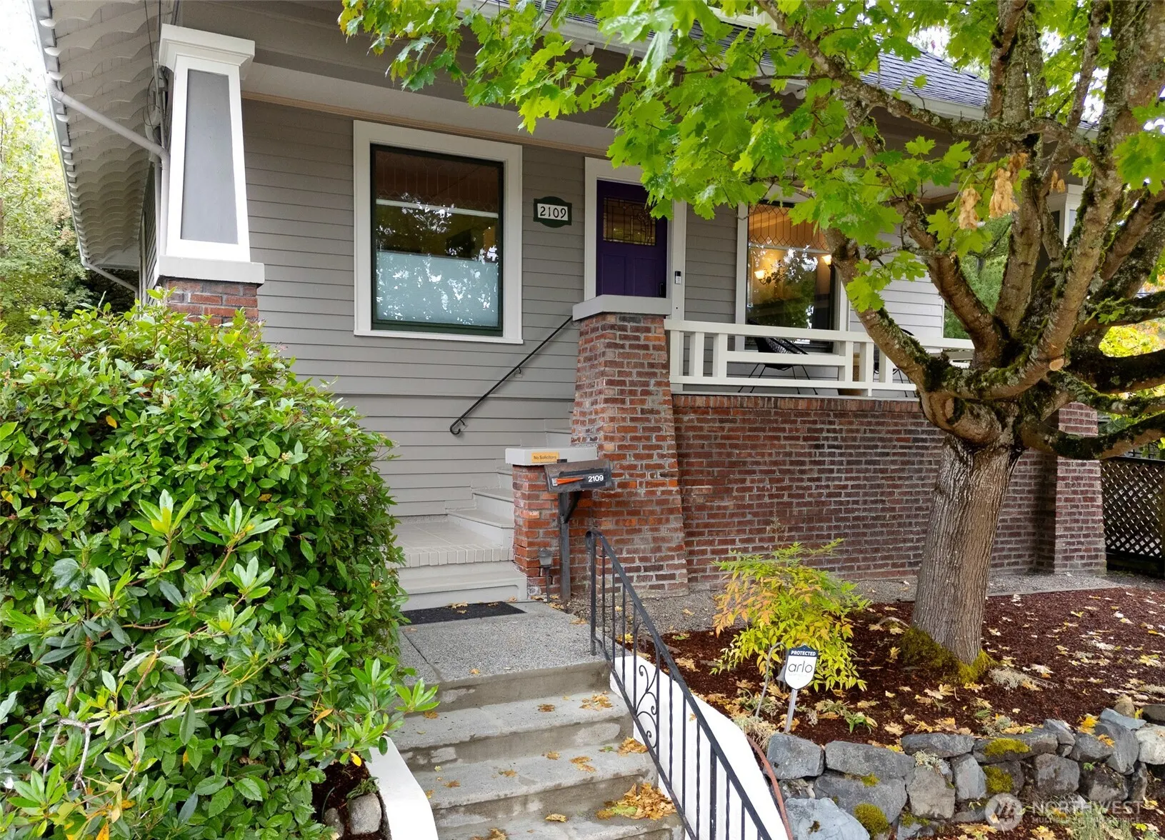 2109 N 54th Street , Seattle, WA 98103