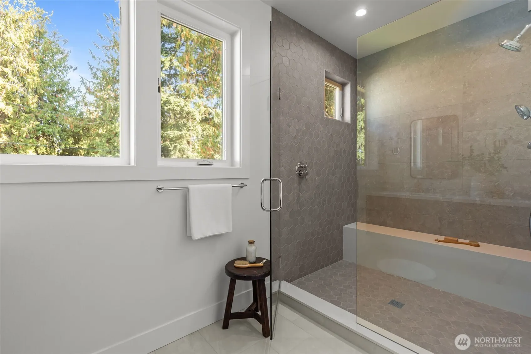 8312 28th Avenue NE, Seattle, WA 98115