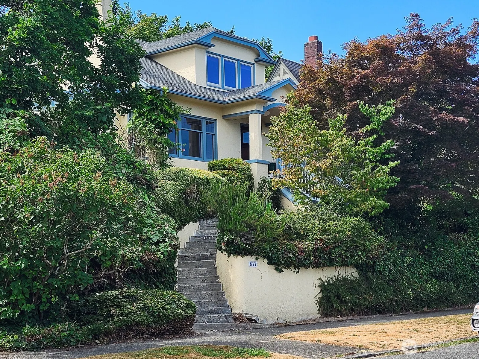 833 33rd Avenue S, Seattle, WA 98144