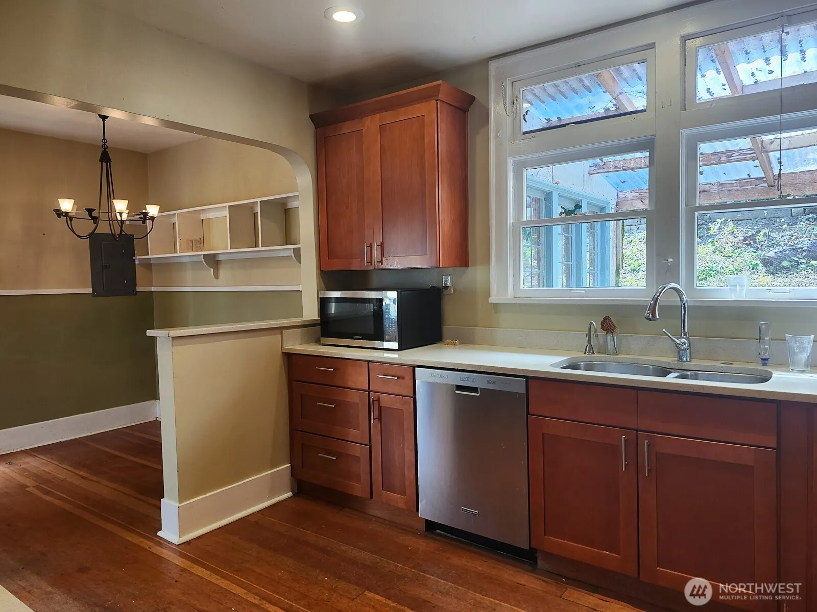 833 33rd Avenue S, Seattle, WA 98144