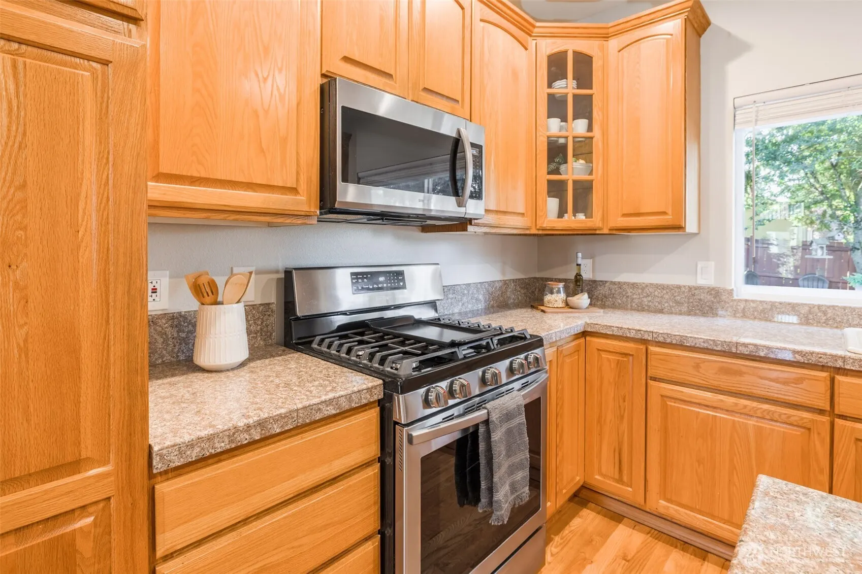 12009 SE 251st Place , Kent, WA 98030