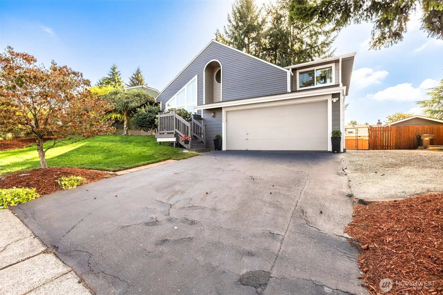 12009 SE 251st Place , Kent, WA 98030
