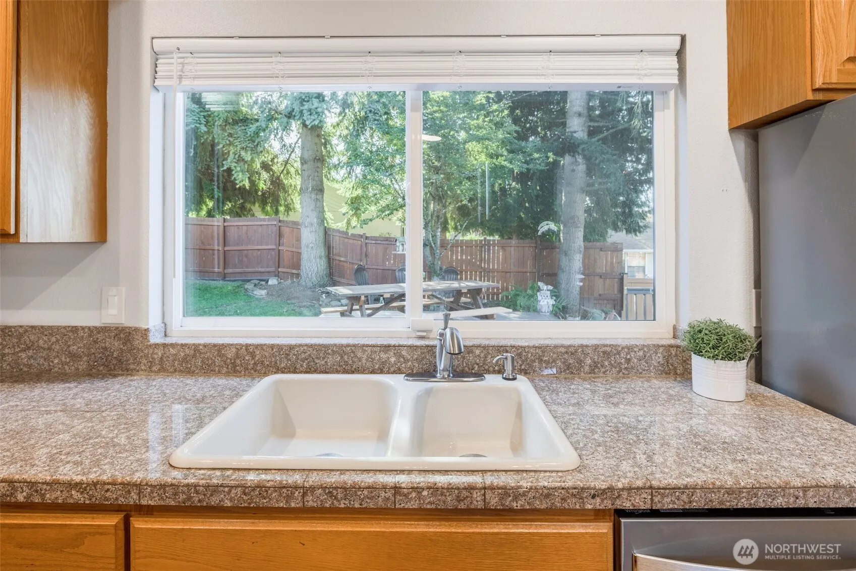 12009 SE 251st Place , Kent, WA 98030