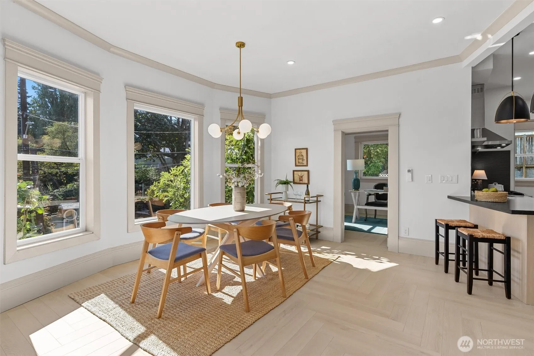 603 24th Avenue E, Seattle, WA 98112