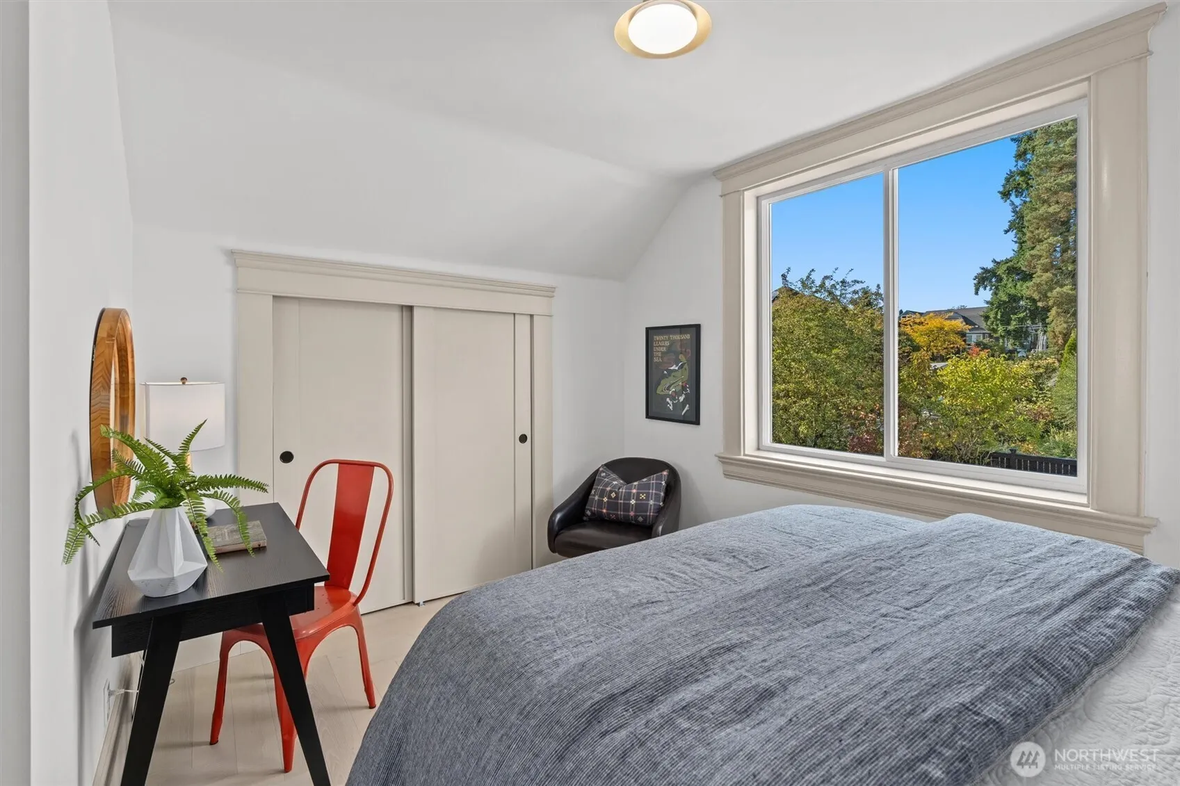 603 24th Avenue E, Seattle, WA 98112