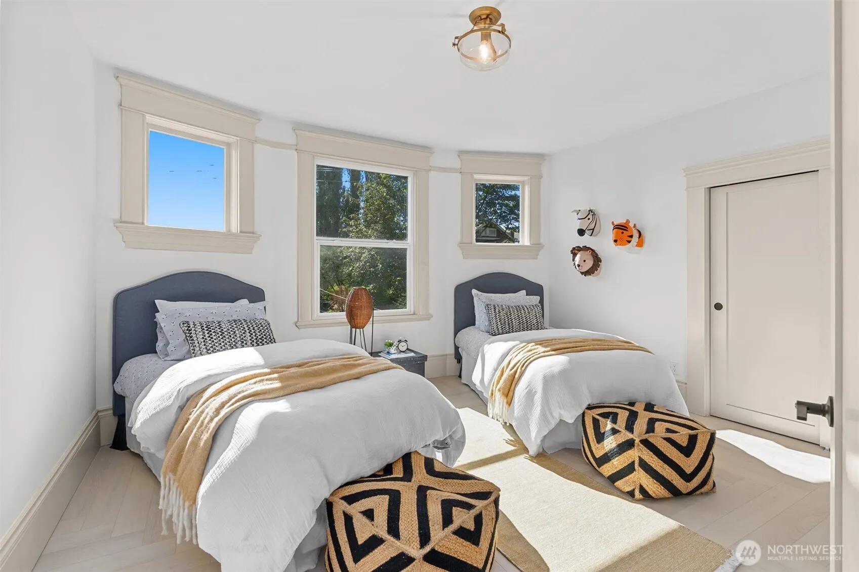 603 24th Avenue E, Seattle, WA 98112