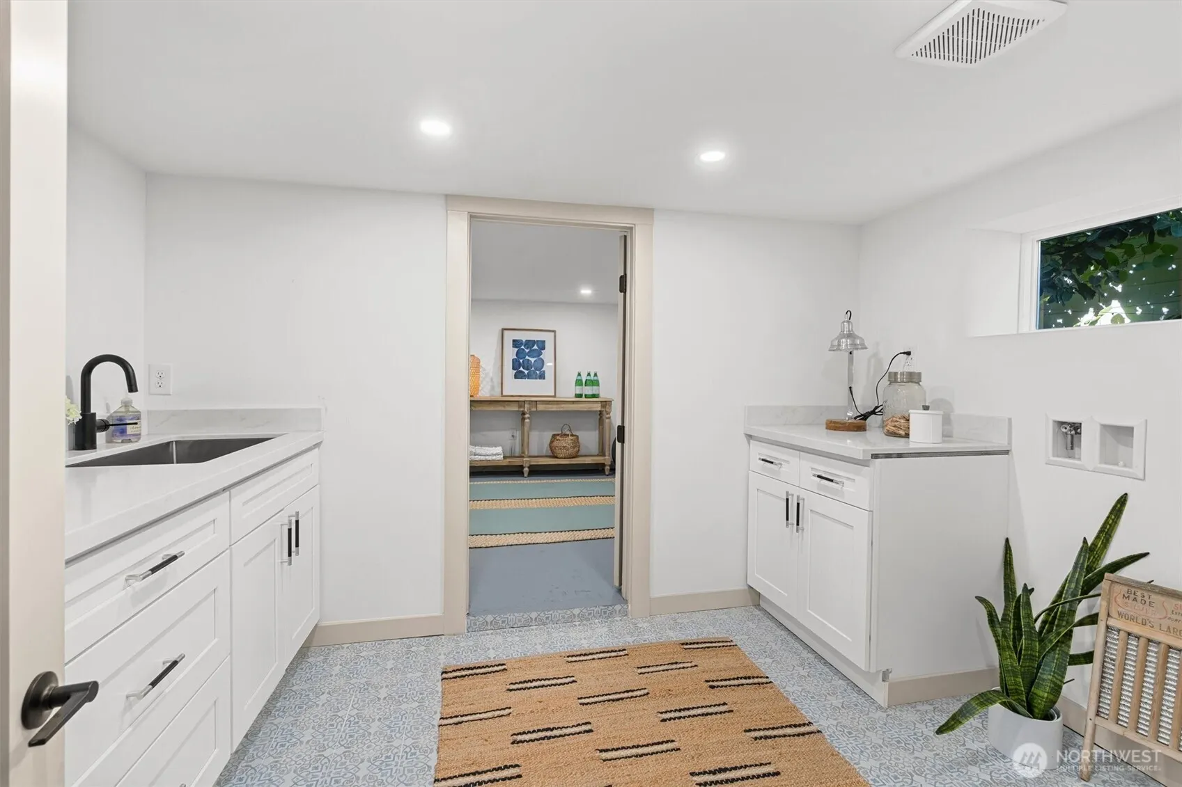 603 24th Avenue E, Seattle, WA 98112