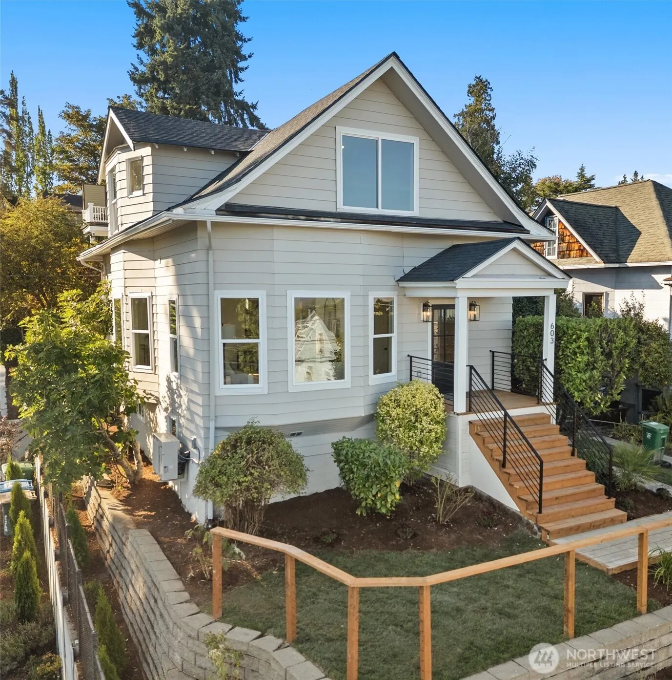 603 24th Avenue E, Seattle, WA 98112