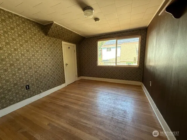 8323 39th Avenue S, Seattle, WA 98118