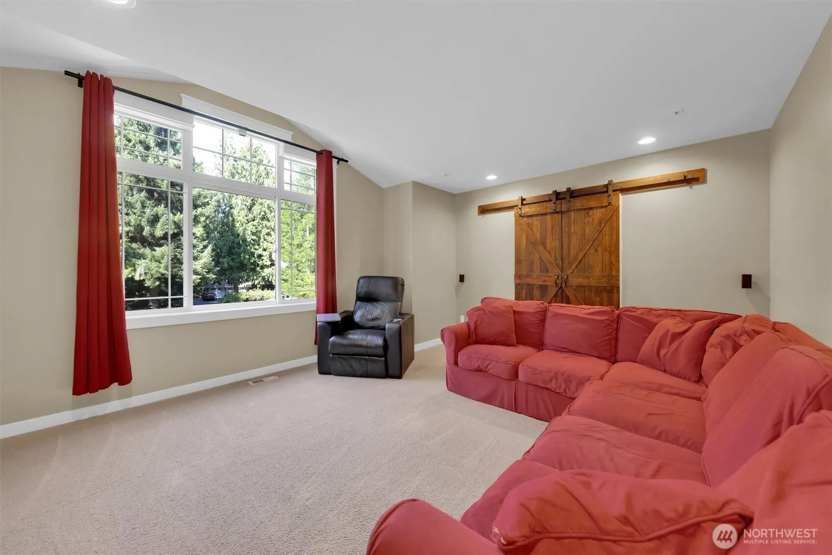 20021 NE 194 Street , Woodinville, WA 98077