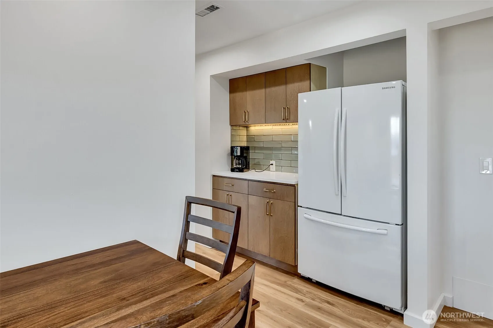9804 63rd Avenue S, Seattle, WA 98118
