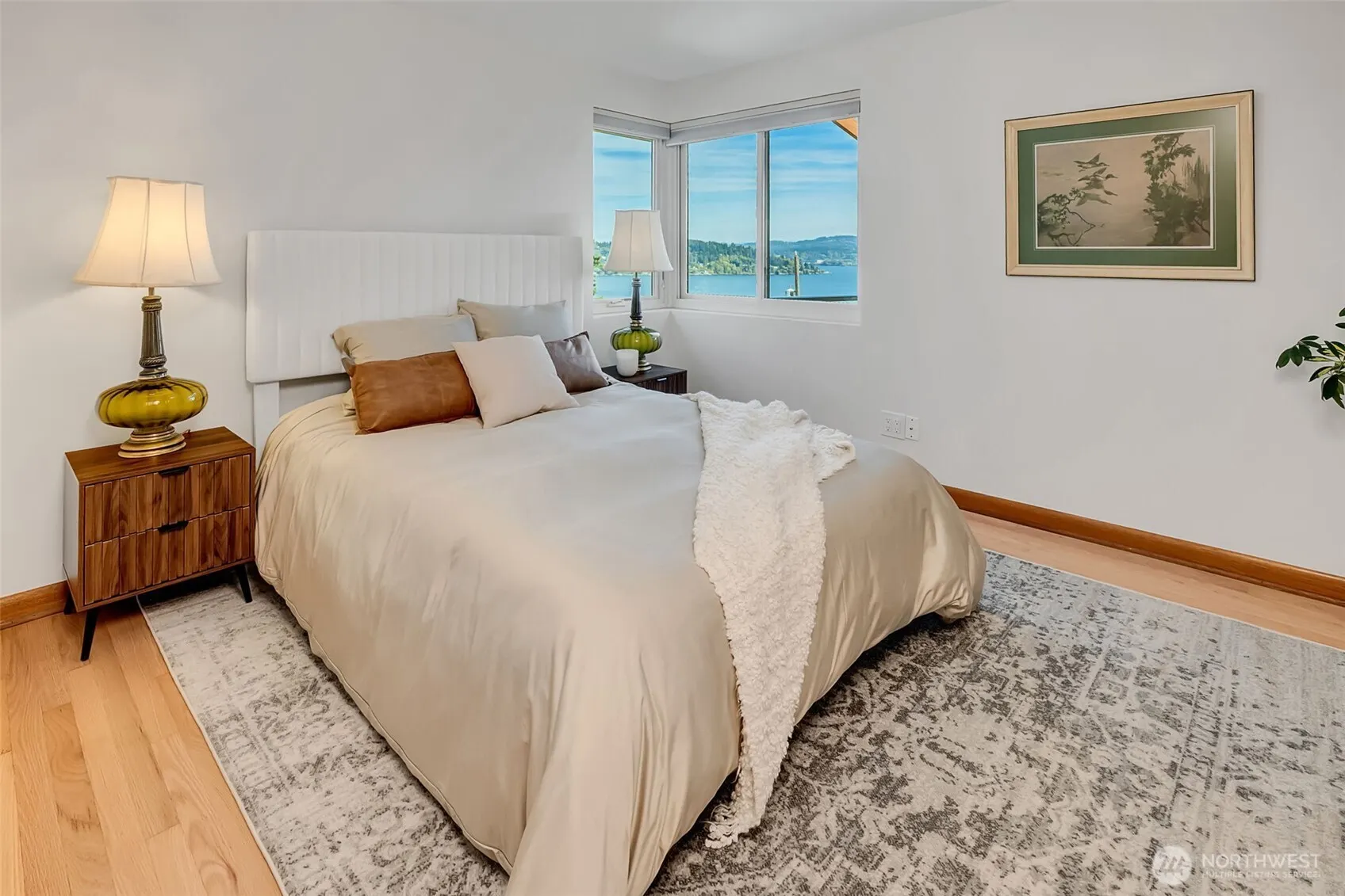 9804 63rd Avenue S, Seattle, WA 98118