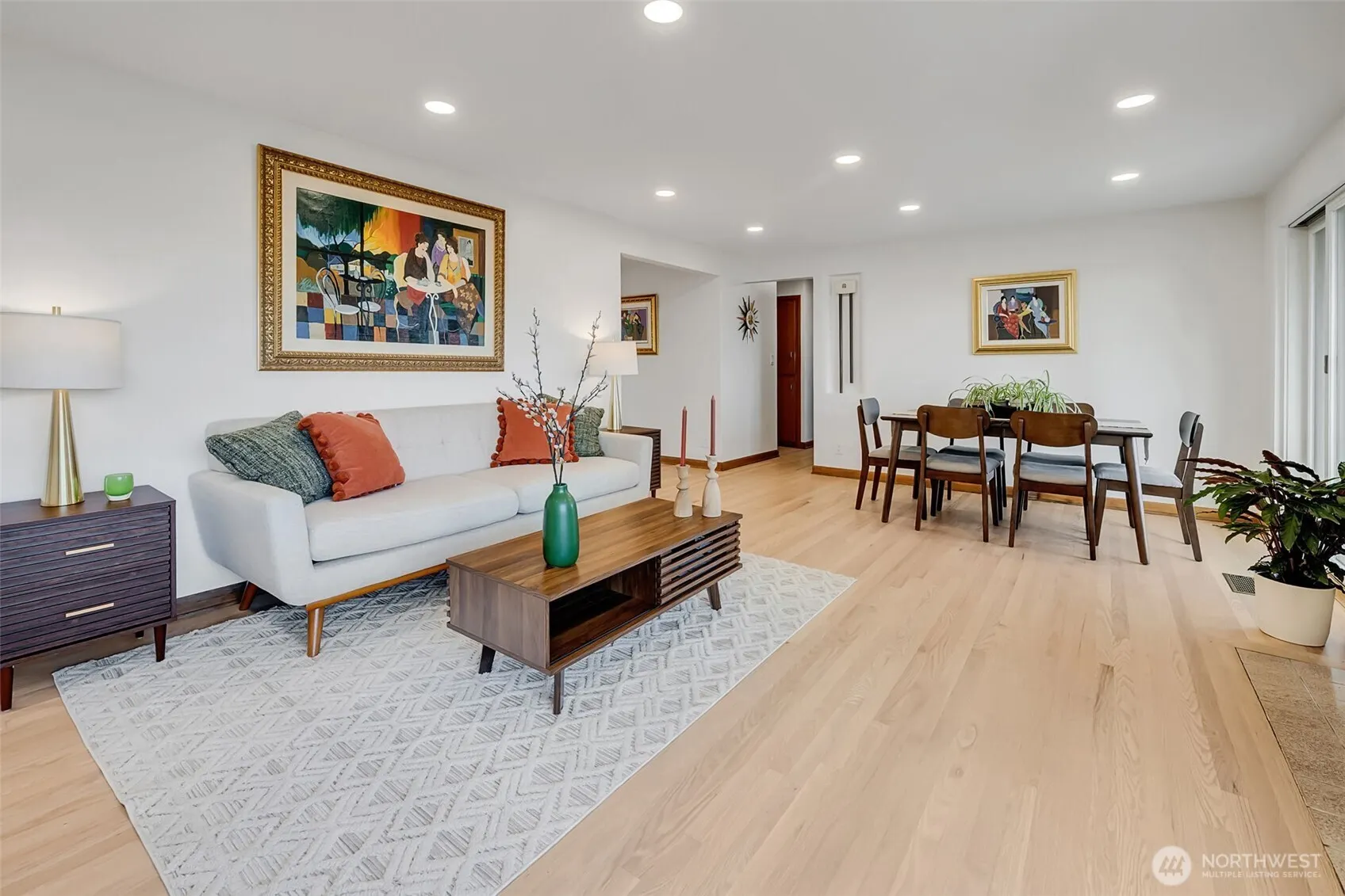 9804 63rd Avenue S, Seattle, WA 98118
