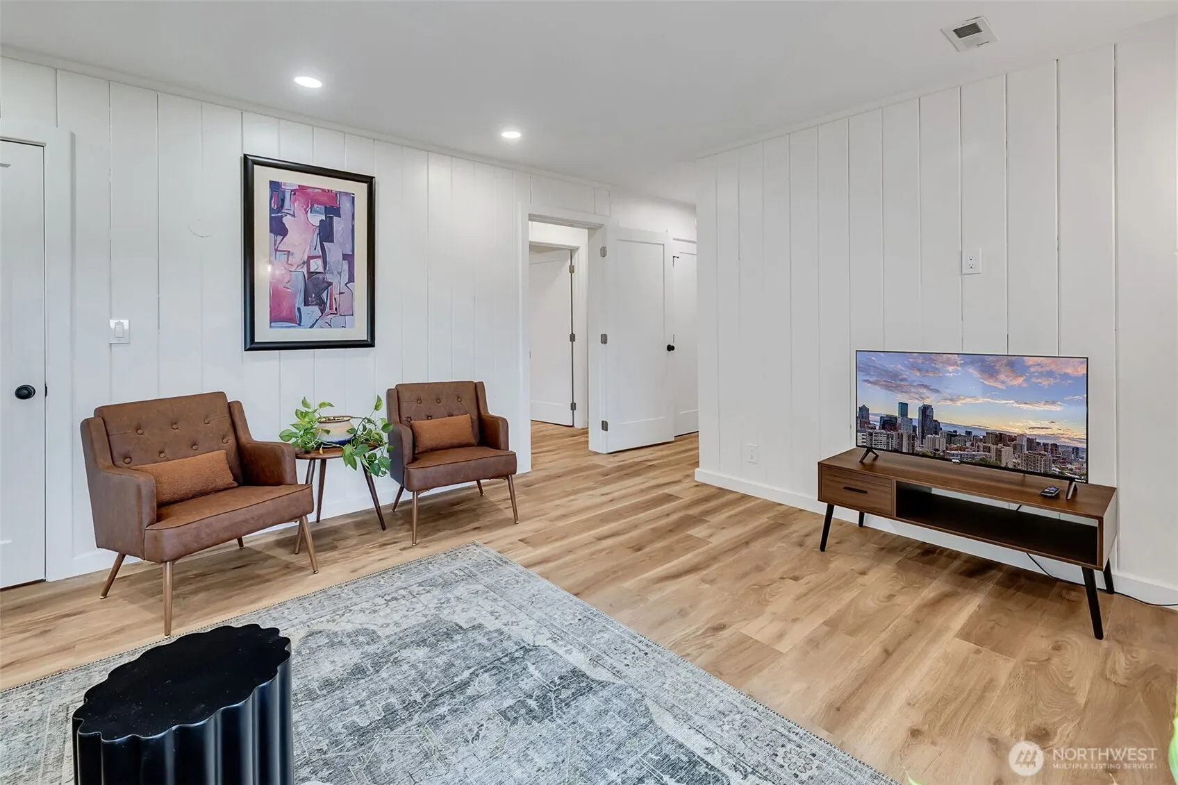 9804 63rd Avenue S, Seattle, WA 98118