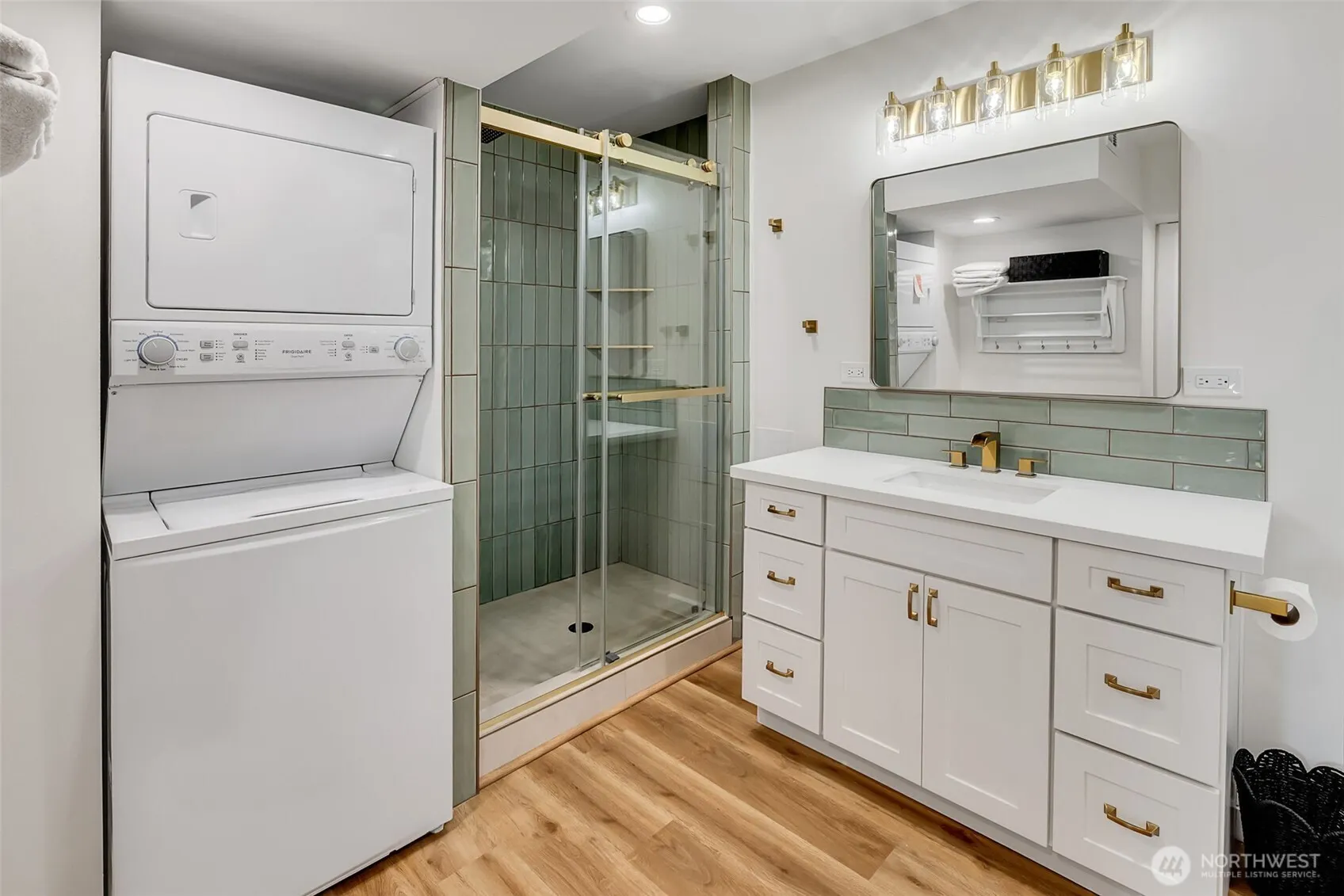 9804 63rd Avenue S, Seattle, WA 98118