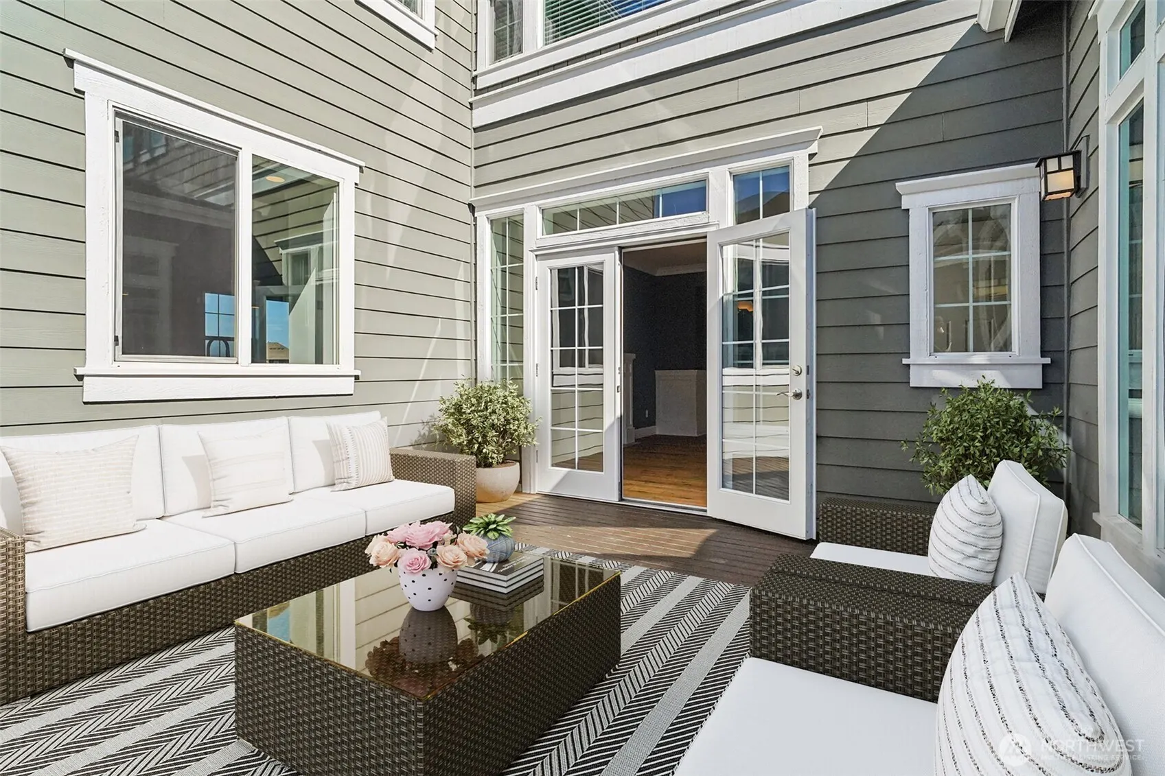 2480 NE Daphne Street , Issaquah, WA 98029