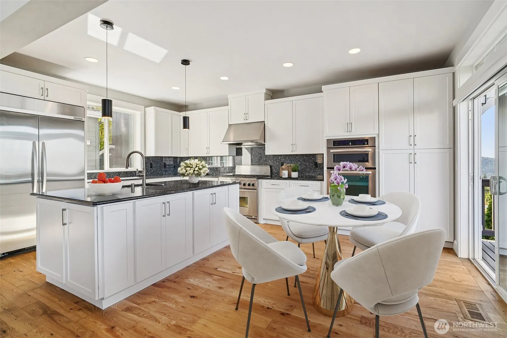 2480 NE Daphne Street , Issaquah, WA 98029