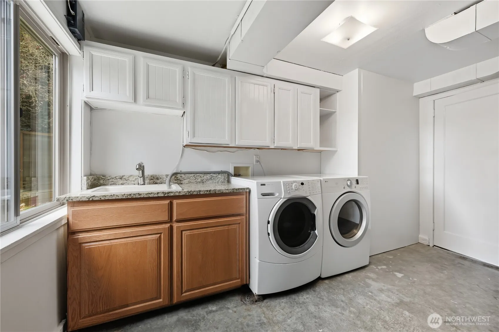 8533 Burke Avenue N, Seattle, WA 98103