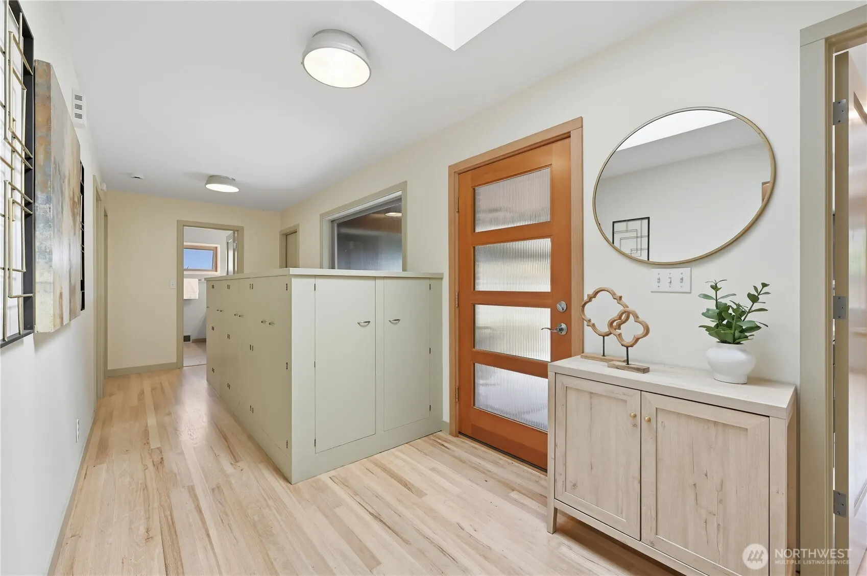 8533 Burke Avenue N, Seattle, WA 98103