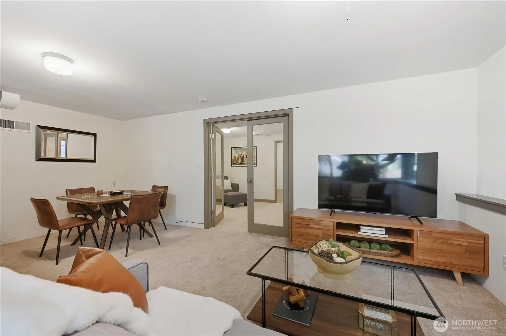 8533 Burke Avenue N, Seattle, WA 98103
