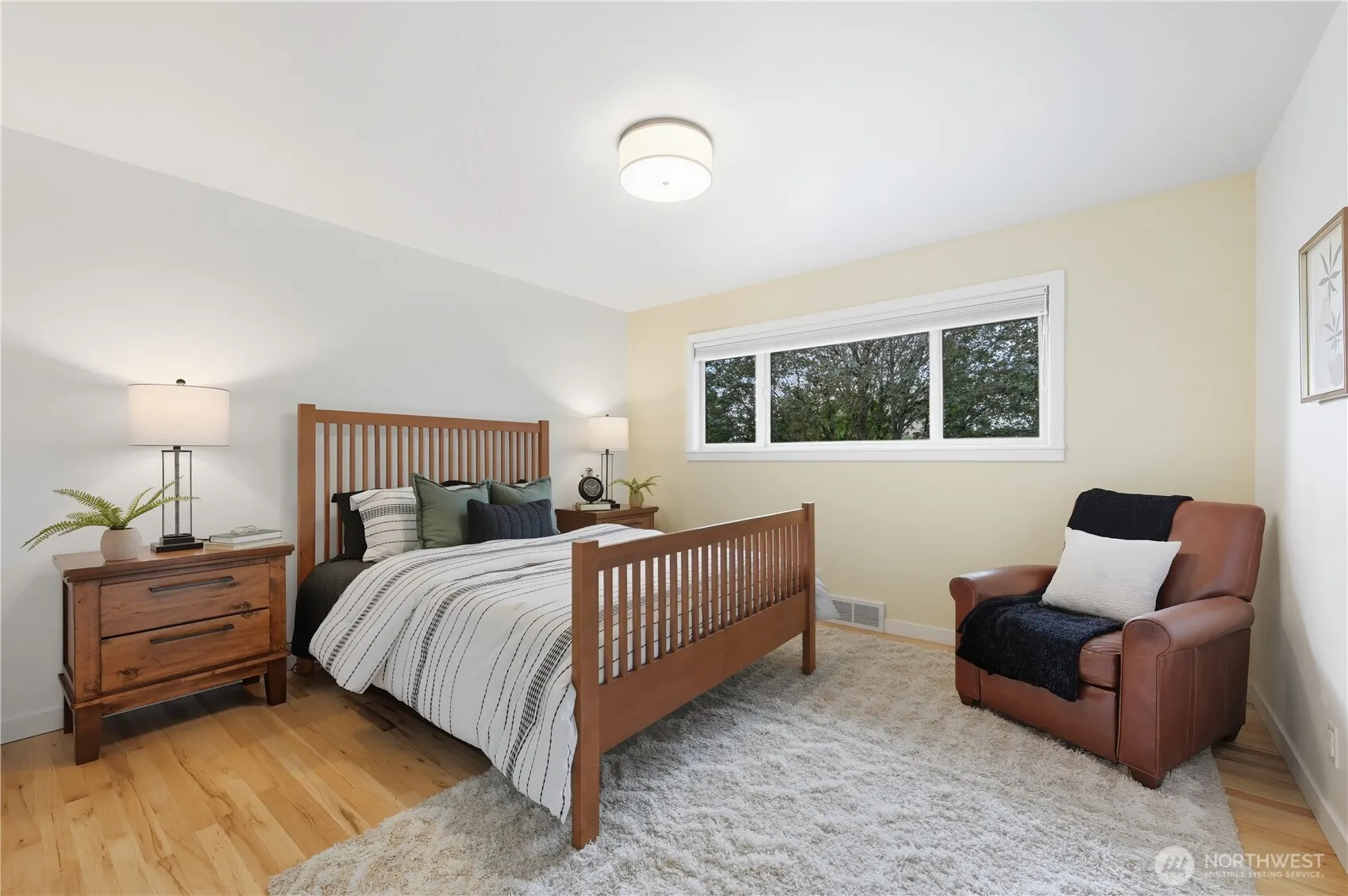 8533 Burke Avenue N, Seattle, WA 98103