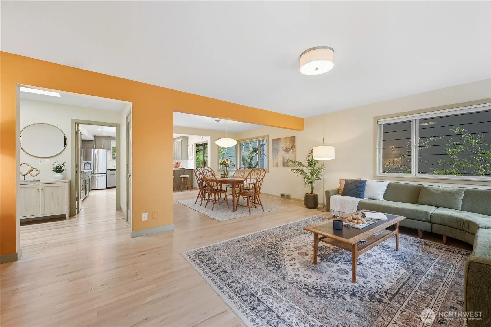 8533 Burke Avenue N, Seattle, WA 98103