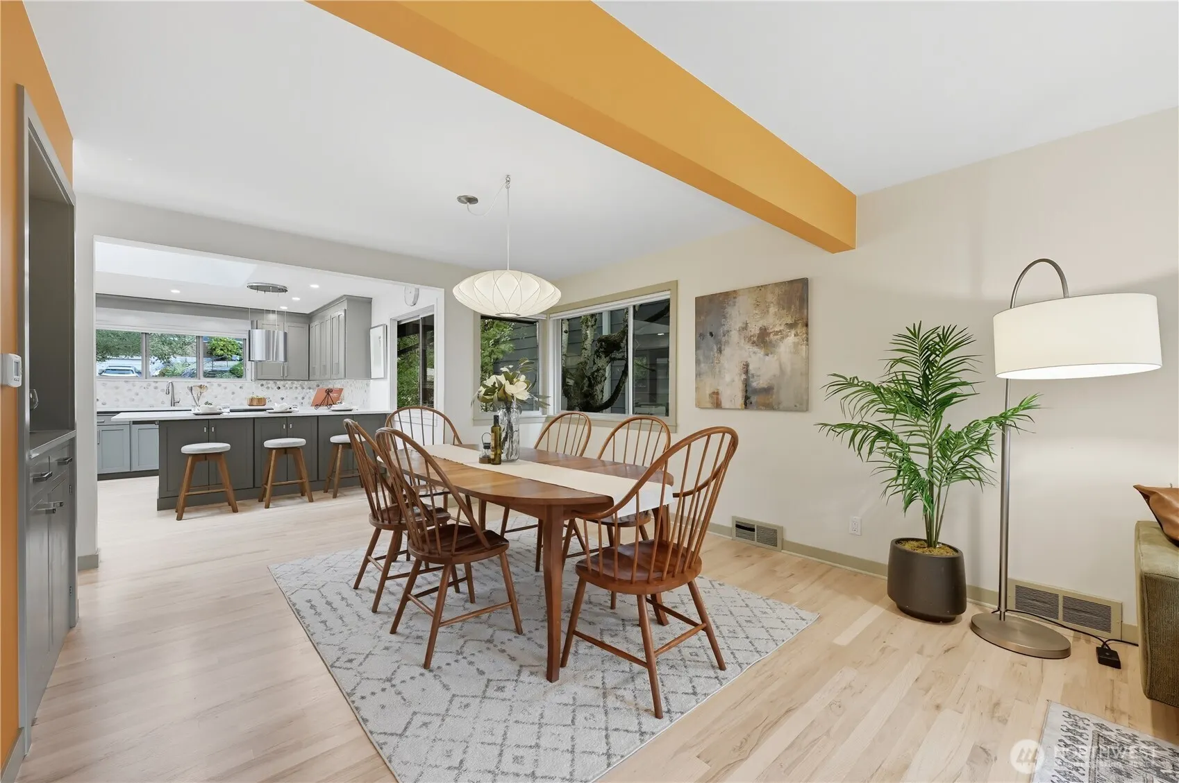 8533 Burke Avenue N, Seattle, WA 98103