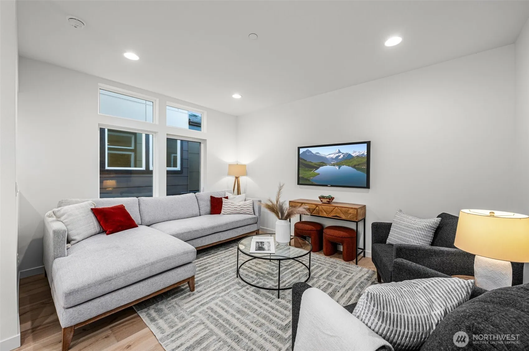 9203 Densmore Avenue N, Seattle, WA 98103
