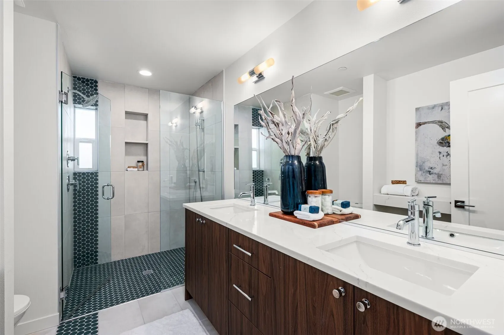 9203 Densmore Avenue N, Seattle, WA 98103