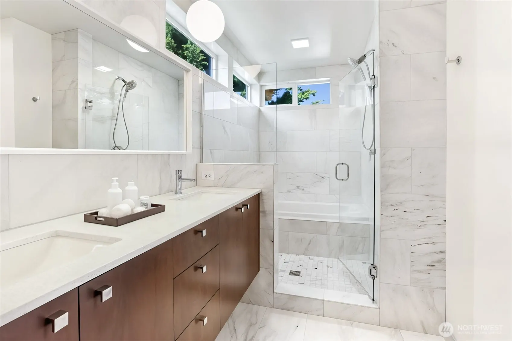 3641 22nd Avenue W #Unit E, Seattle, WA 98199