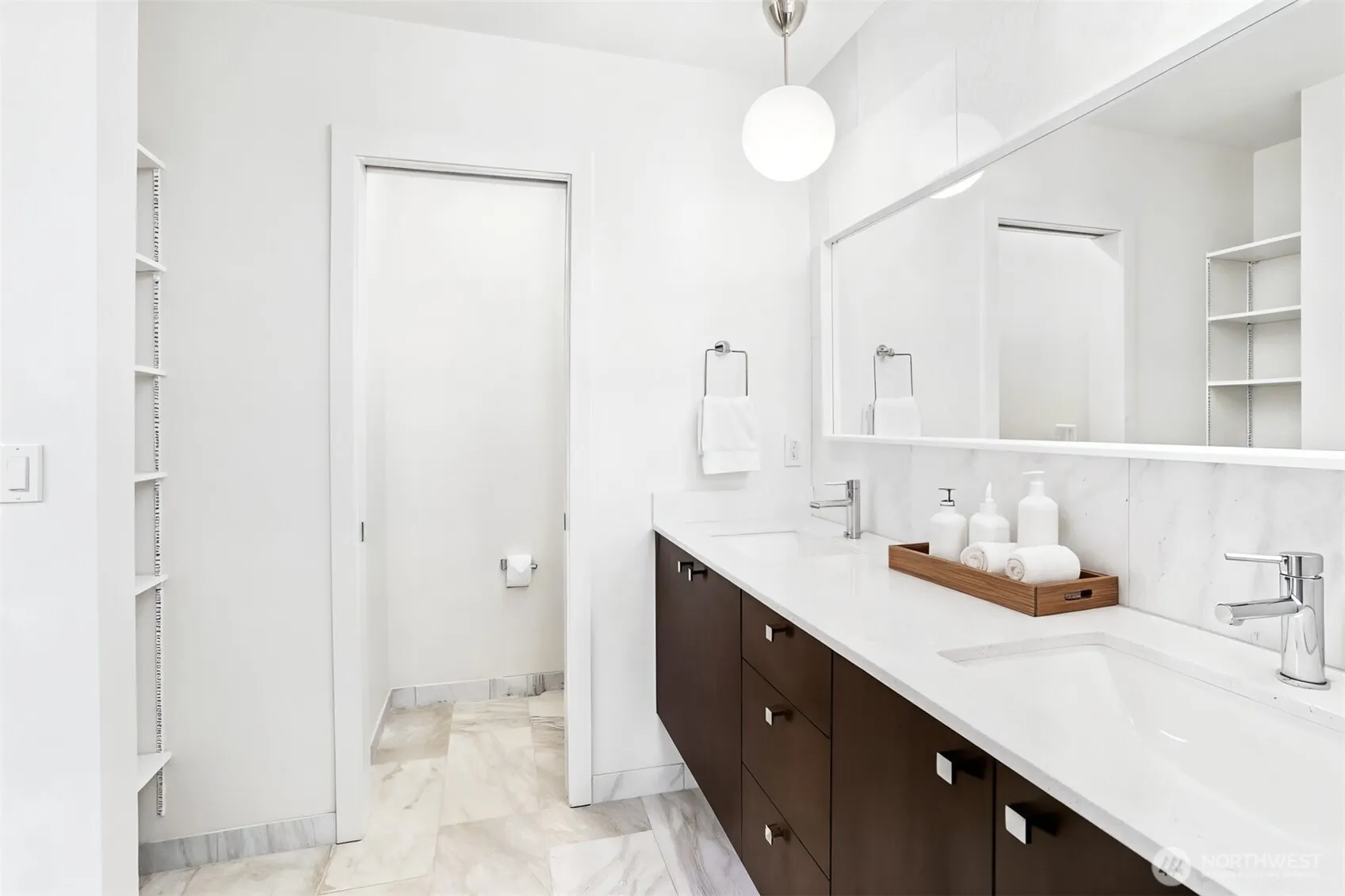 3641 22nd Avenue W #Unit E, Seattle, WA 98199