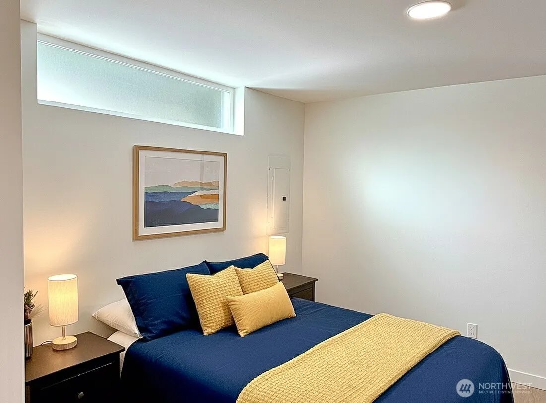 3641 22nd Avenue W #Unit E, Seattle, WA 98199