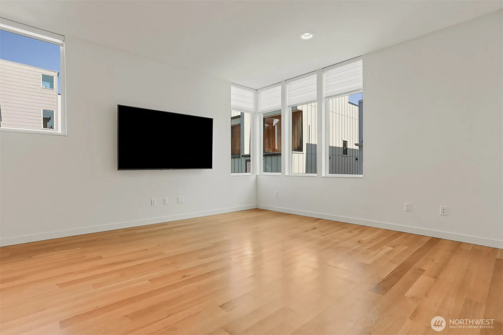 3641 22nd Avenue W #Unit E, Seattle, WA 98199