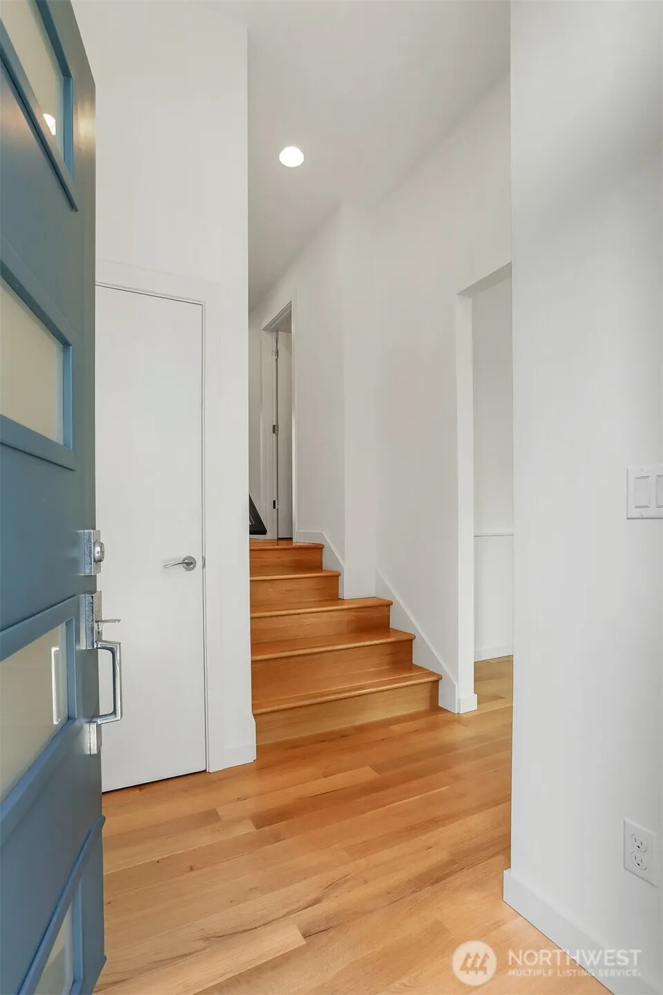 3641 22nd Avenue W #Unit E, Seattle, WA 98199