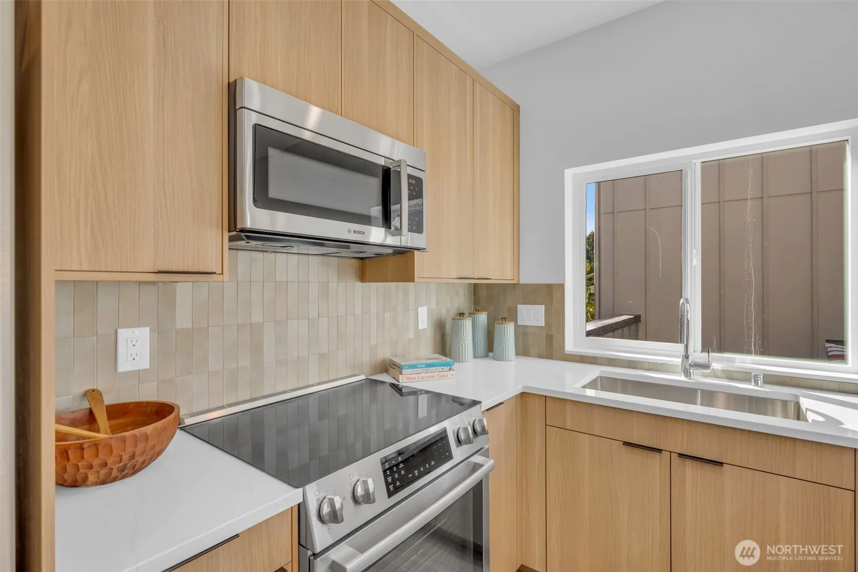 5640 49th Avenue SW, Seattle, WA 98136