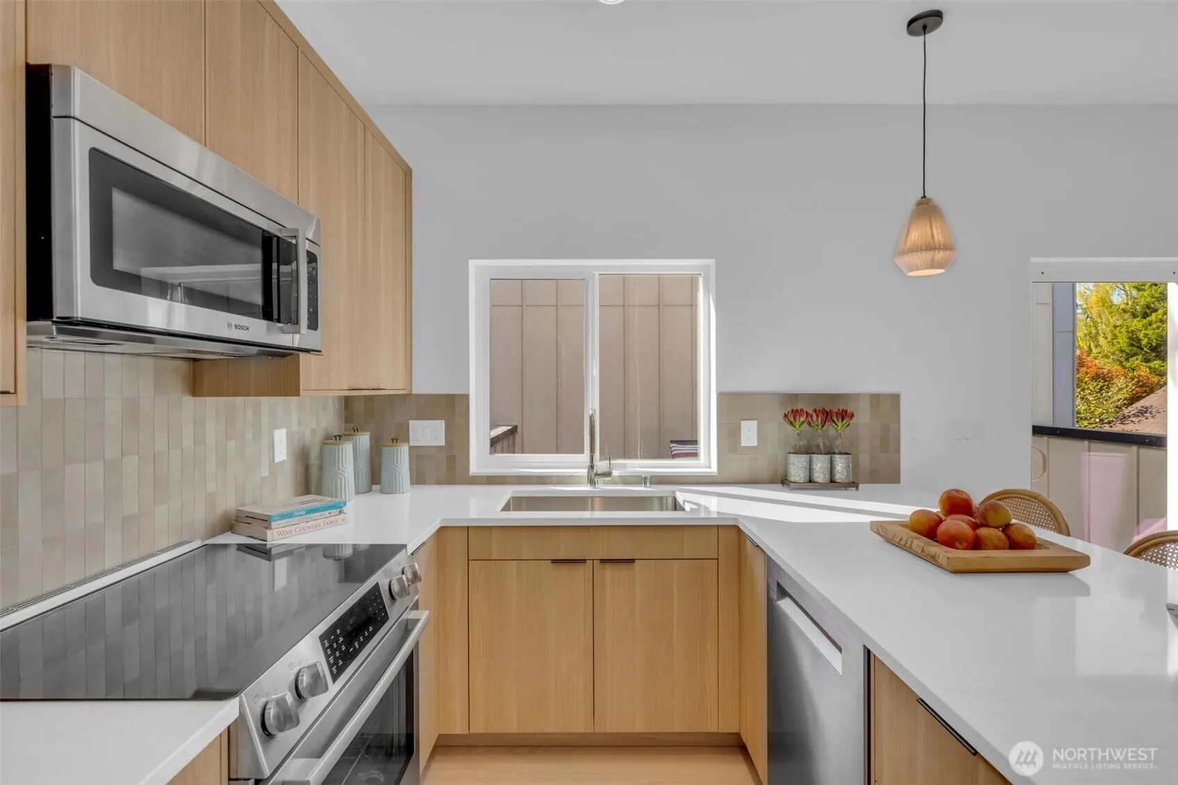 5640 49th Avenue SW, Seattle, WA 98136