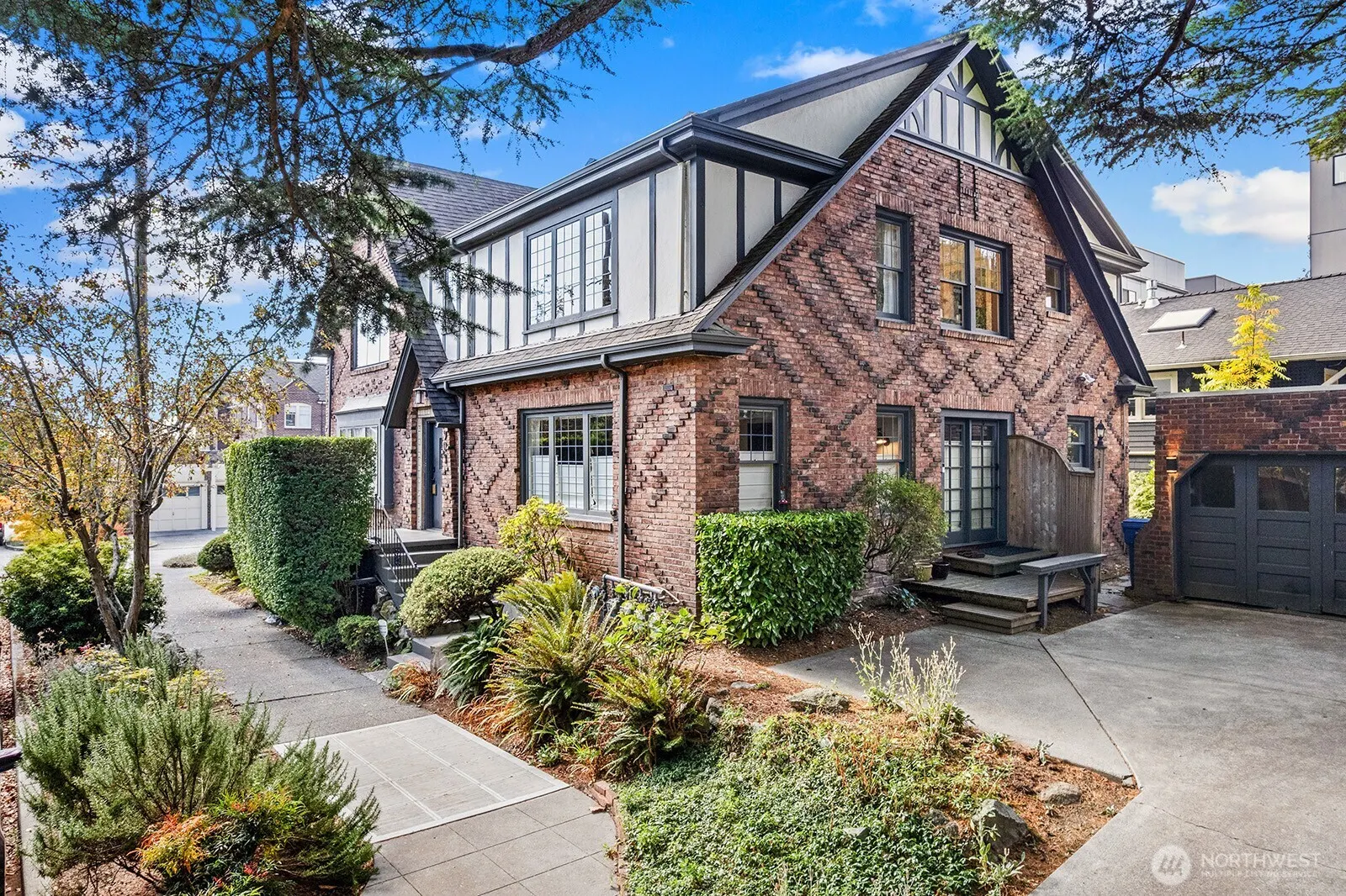 4903 Linden Avenue N #3, Seattle, WA 98103