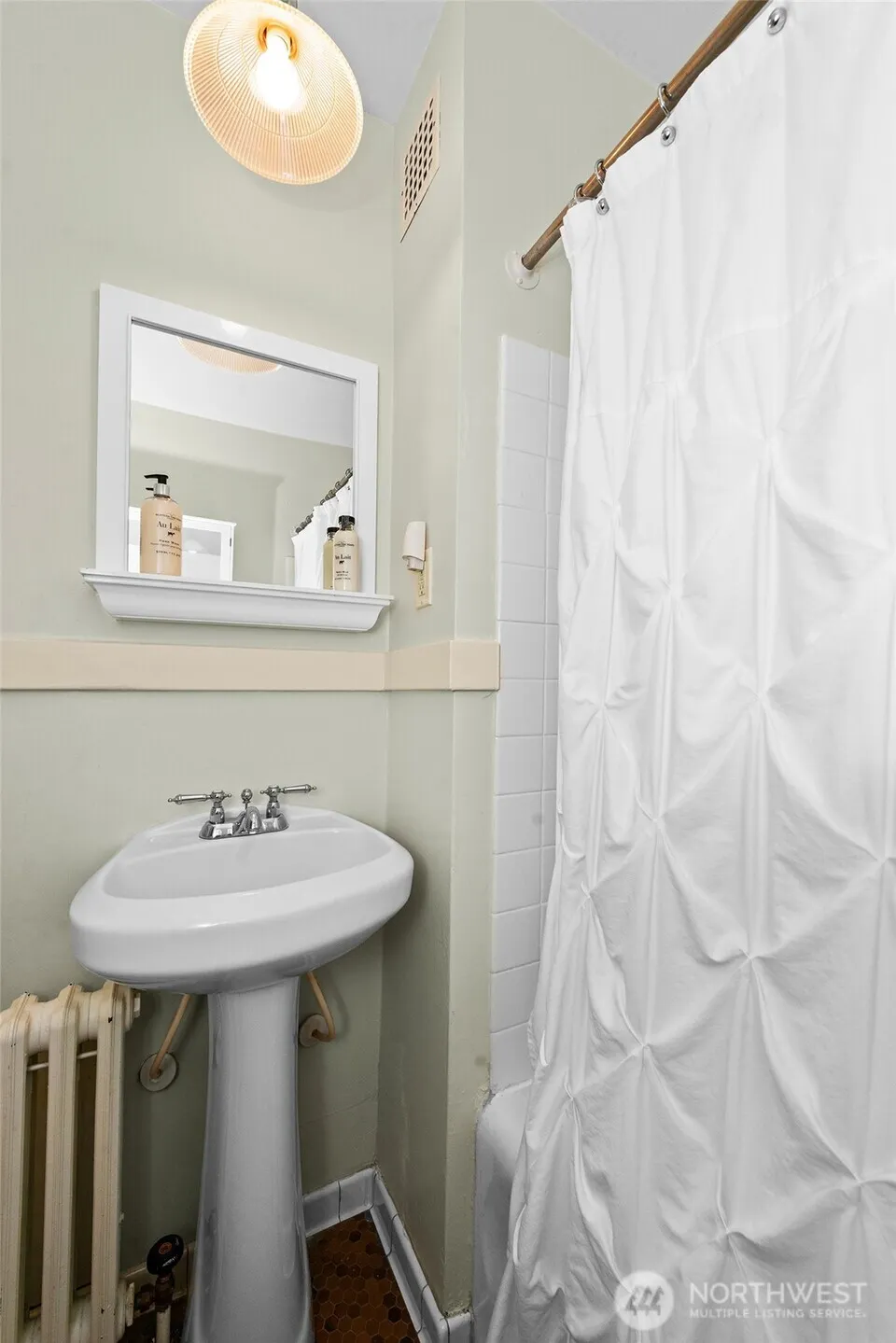 4903 Linden Avenue N #3, Seattle, WA 98103