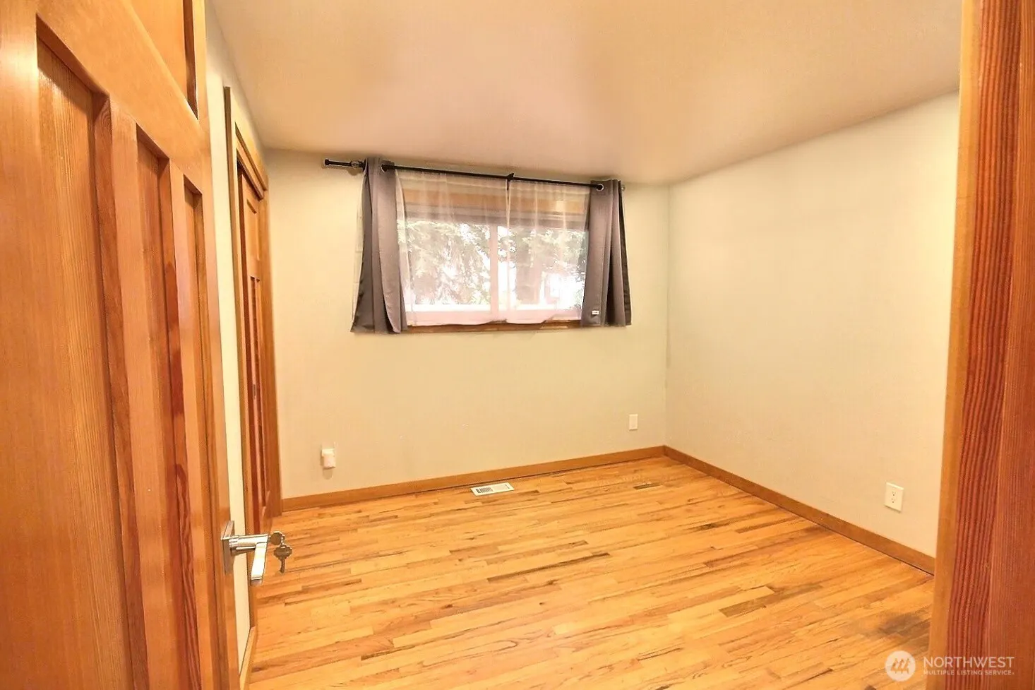 7748 14th Avenue SW, Seattle, WA 98106